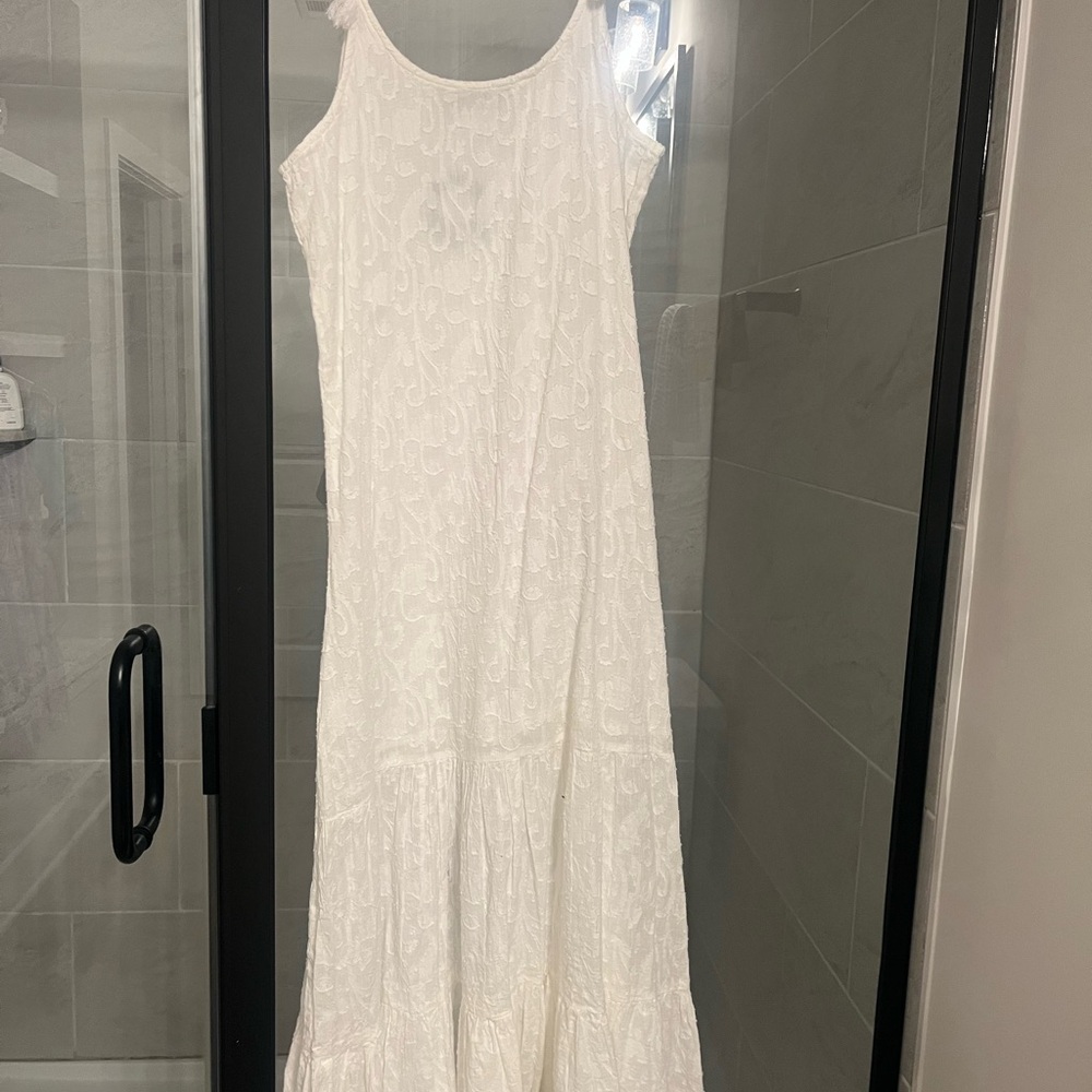 Chic White Maxi Dress